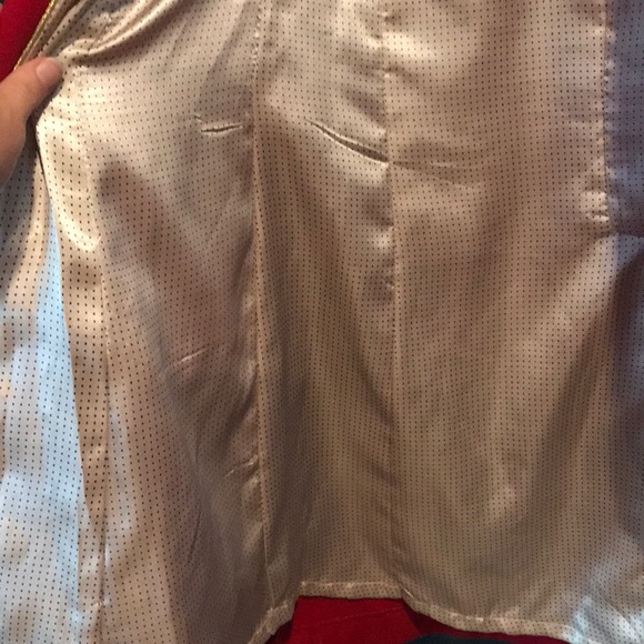 Beautiful red women’s winter jacket. - Picture 3 of 4